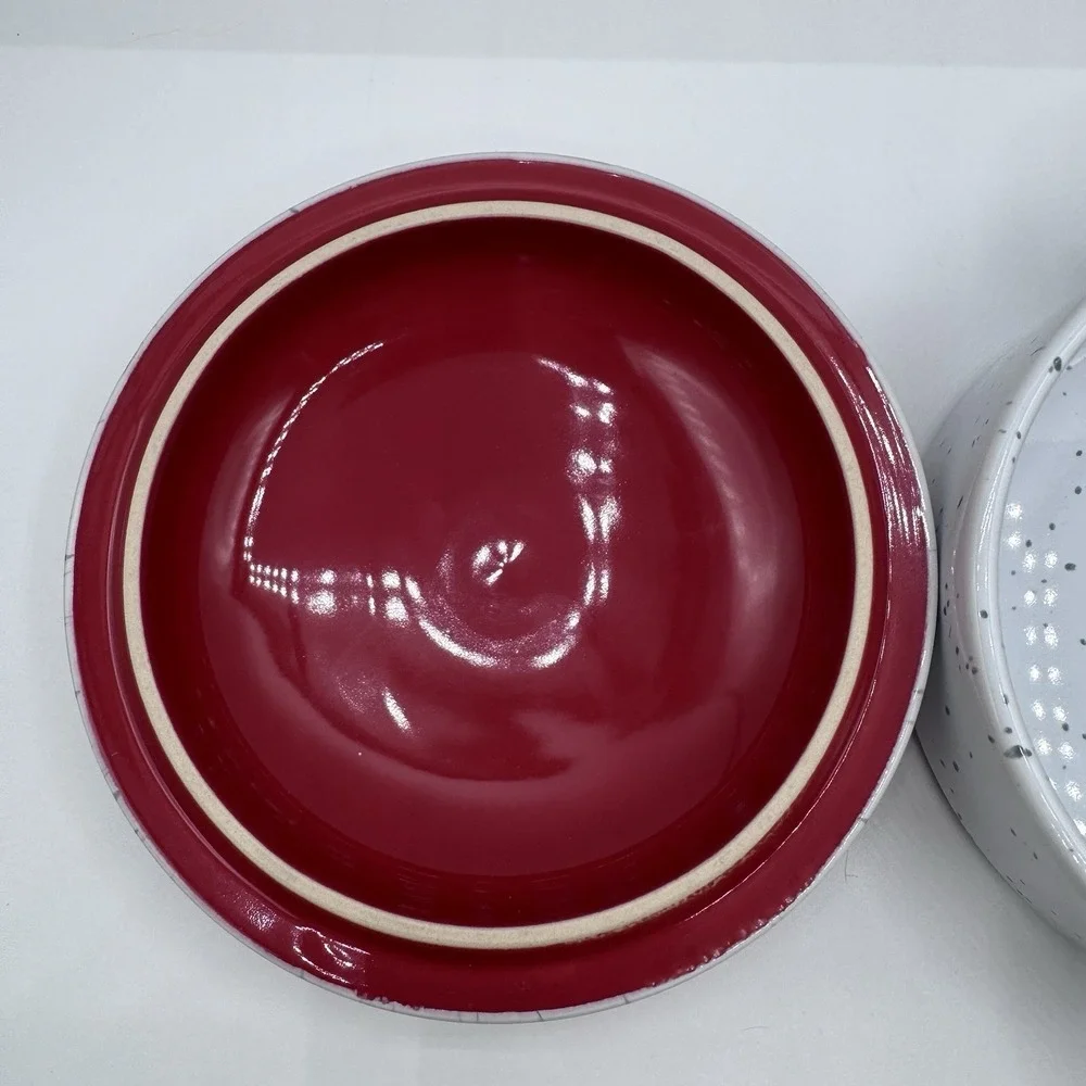 Decorative Ceramic Santa Claus Mini Casserole Dish or Brie Baker. (G4)